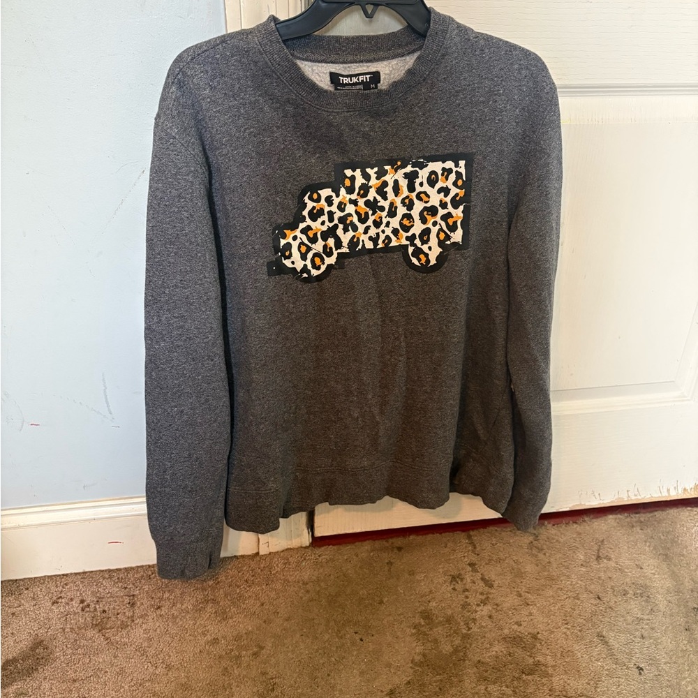 Trukfit Gray Crewneck Sweater with Leopard Print adult medium